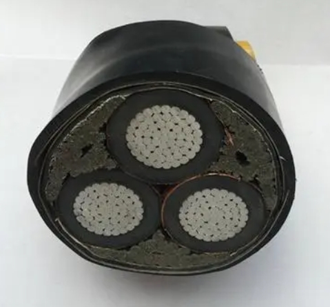 新荔灣電纜廠分享電線電纜導(dǎo)體要怎么去選擇！.jpg